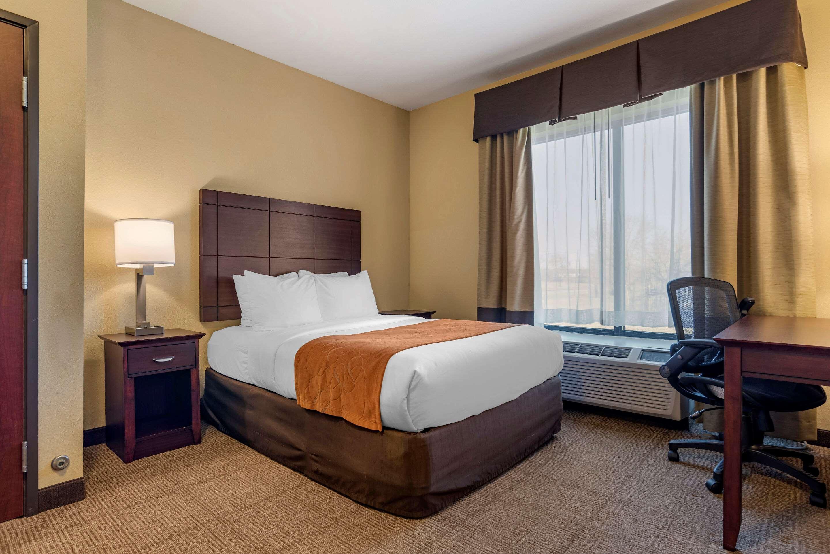 Comfort Suites Airport South Montgomery Eksteriør bilde