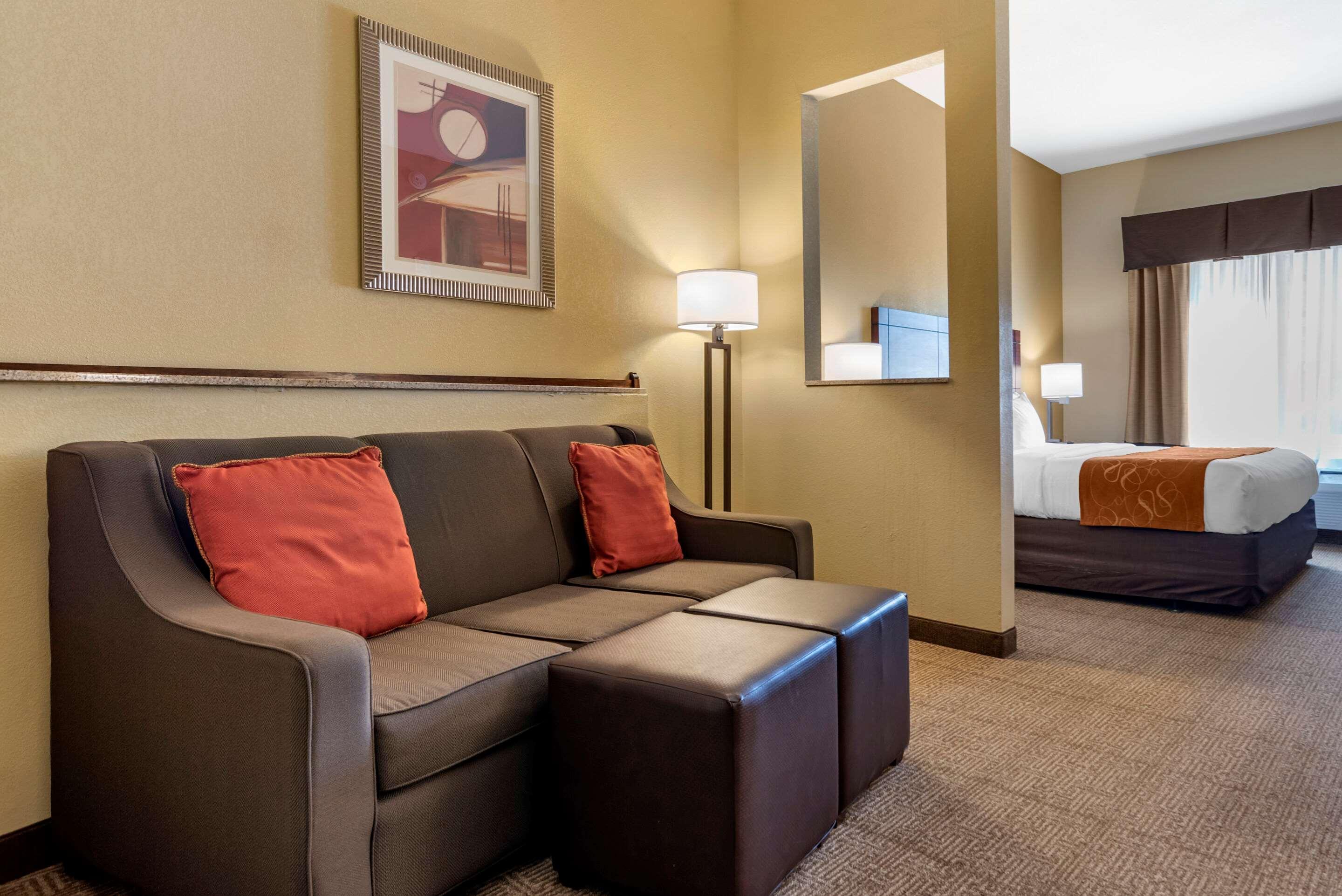 Comfort Suites Airport South Montgomery Eksteriør bilde