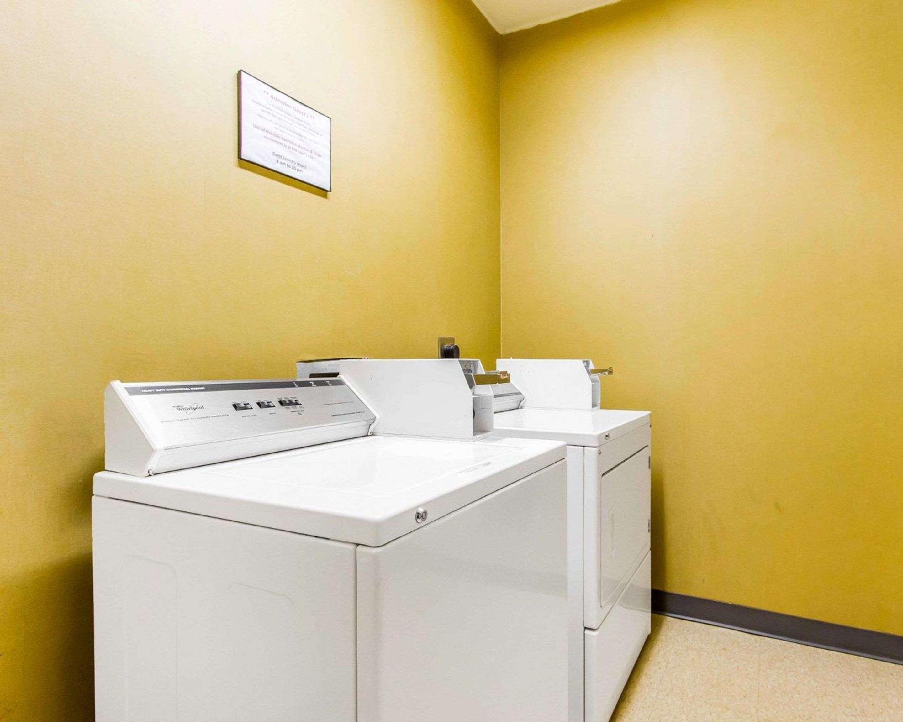 Comfort Suites Airport South Montgomery Eksteriør bilde