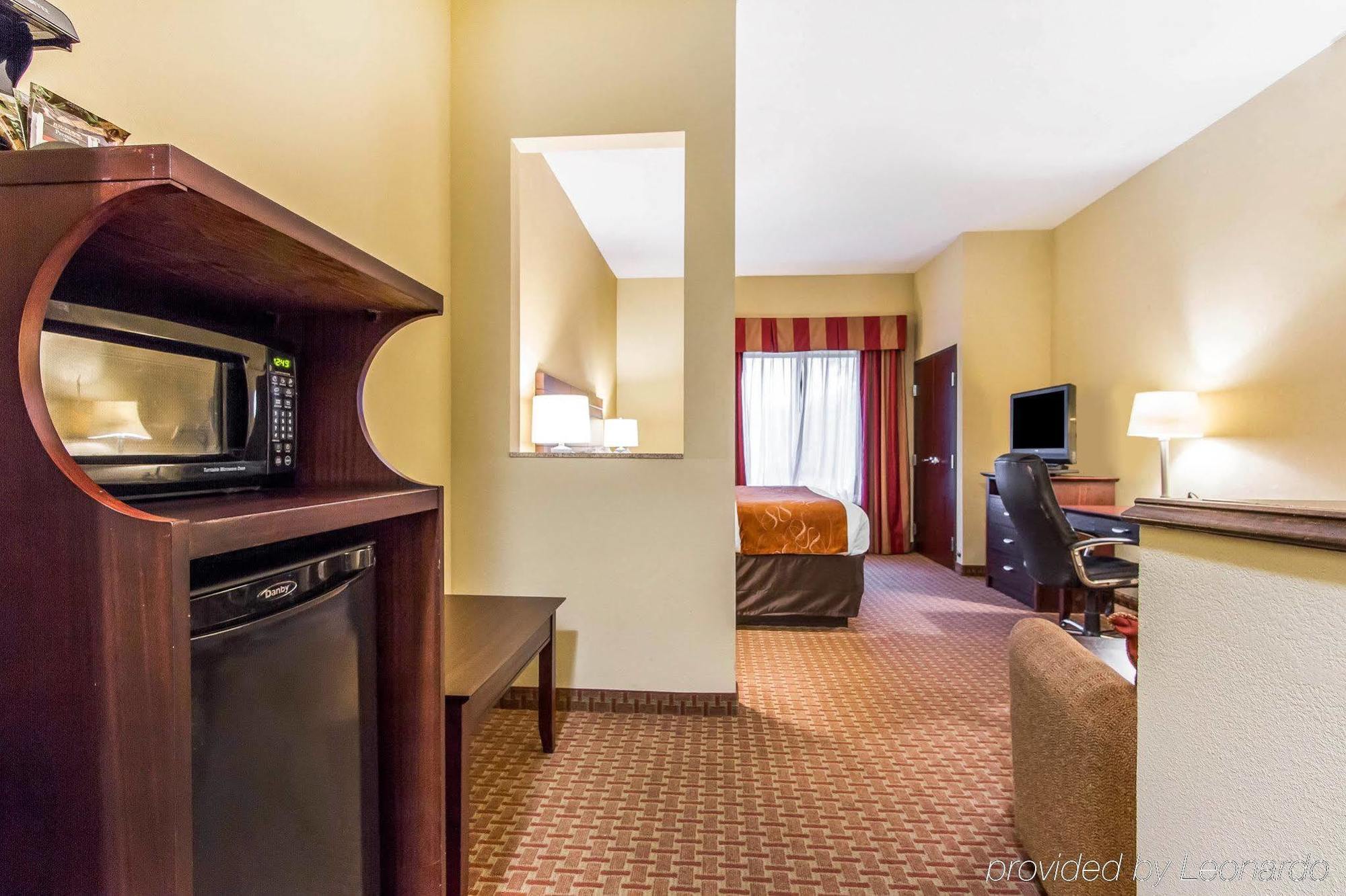 Comfort Suites Airport South Montgomery Eksteriør bilde